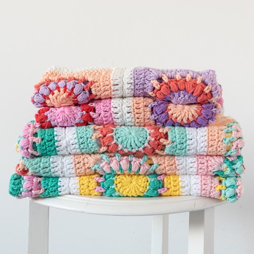 Yarn and Colors Blossom Baby Blanket Crochet Kit 013 Sunglow-3