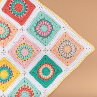 Yarn and Colors Blossom Blanket Haakpakket 013 Sunglow