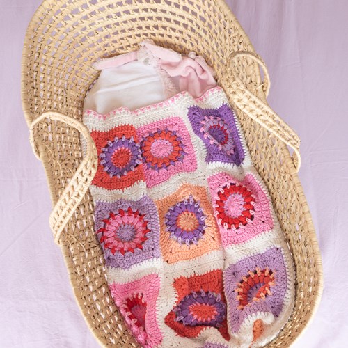 Crochet Pattern Yarn and Colors Blossom Baby Blanket-3