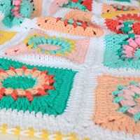 Yarn and Colors Blossom Blanket Booklet