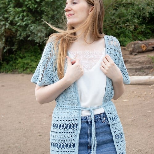 blue kimono