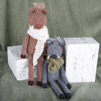 Yarn and Colors Boris Boar Crochet Kit 098 Graphite-3