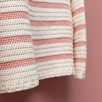 Yarn and Colors Classic Jumper Crochet Kit 1 Old Pink L