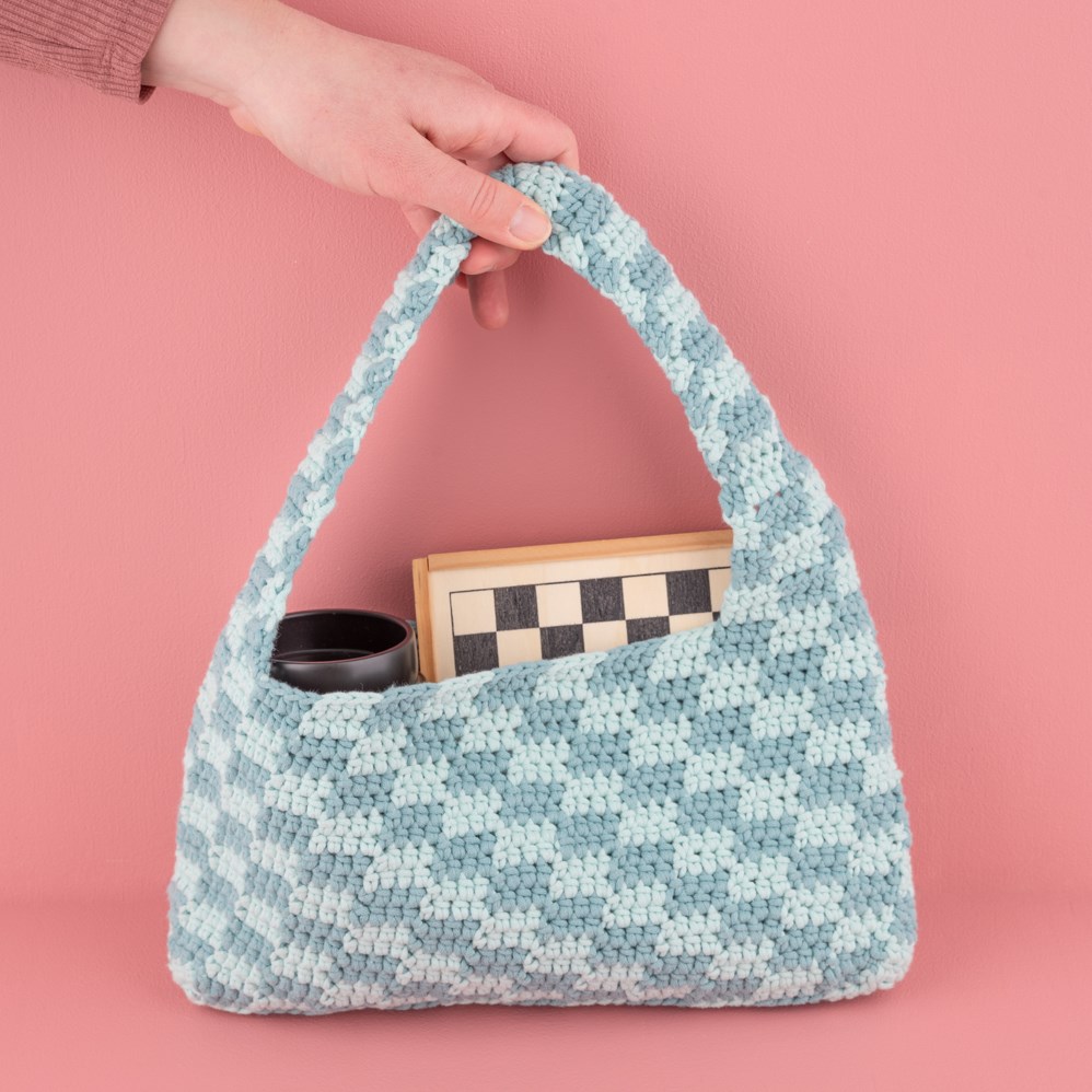 Checkered Crochet Shoulder Bag Black