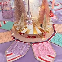 Haakpatroon Yarn and Colors Colorful Christmas Bunting