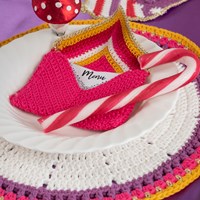 Yarn and Colors Colorful Christmas Placemats Crochet Kit 034 Deep Cerise