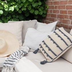Yarn and Colors Connect the Dots Cushion Crochet Kit