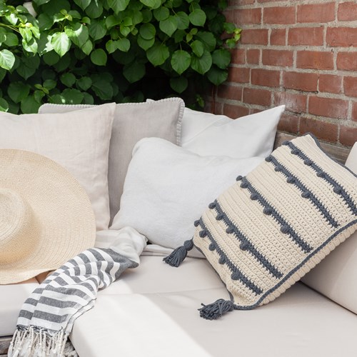 Crochet Pattern Yarn and Colors Connect the Dots Cushion-3
