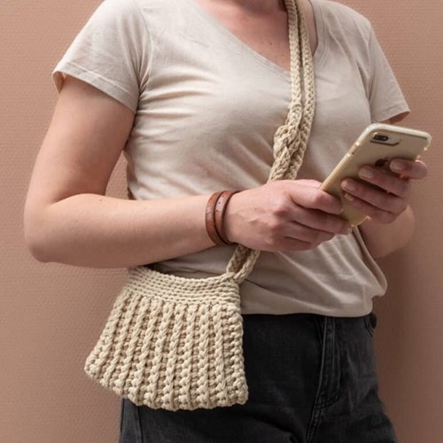 Yarn and Colors Cool Cross Body Bag Crochet Kit 1 Limestone