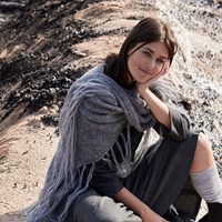 Katia 50 Mohair Shades Maxi Driehoeksjaal Garen- en Breipakket 3