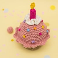 Cupcake Crochet Kit 1 Old Pink-2