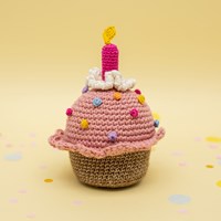 Cupcake Crochet Kit 2 Vanilla