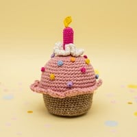 Cupcake Crochet Kit 3 Larimar