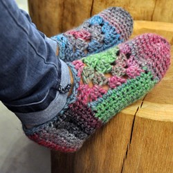 Crochet pattern womens slippers