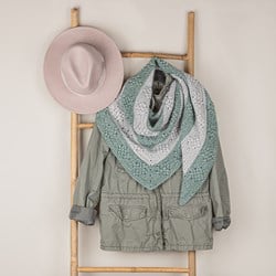 Crochet Pattern Yarn and Colors Diamond Bobble Shawl