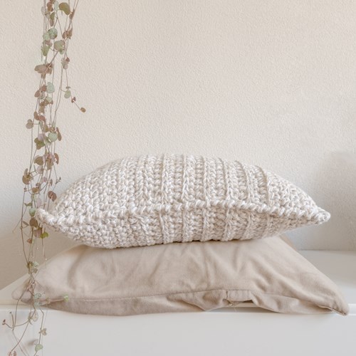 Crochet Pattern Yarn and Colors Be Gentle Cushion-3