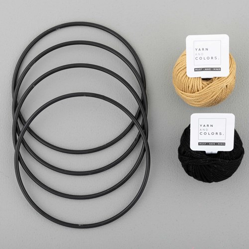Yarn and Colors Mini Malistic WOW! Wall Hanging Kit 089 Gold / Black-3