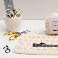 Yarn and Colors Foldable Scissors Gold-3