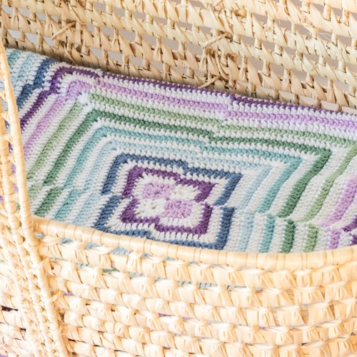 Yarn and Colors Amazing Staggered Stripes Blanket Crochet Kit 100
