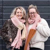 Yarn and Colors Simple Scarf Booklet-2