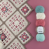 Yarn and Colors Romantic Throw Crochet Kit 1 Cream