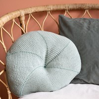 Yarn and Colors Leaf Cushion Booklet