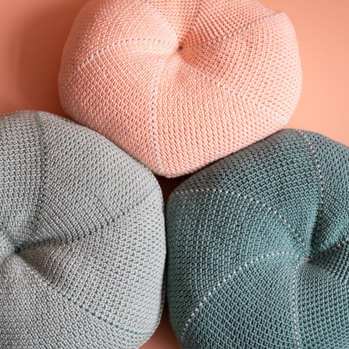 Yarn and Colors Leaf Cushion Booklet-3