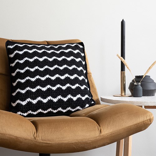 Yarn and Colors Waves Comfy Cushion Booklet