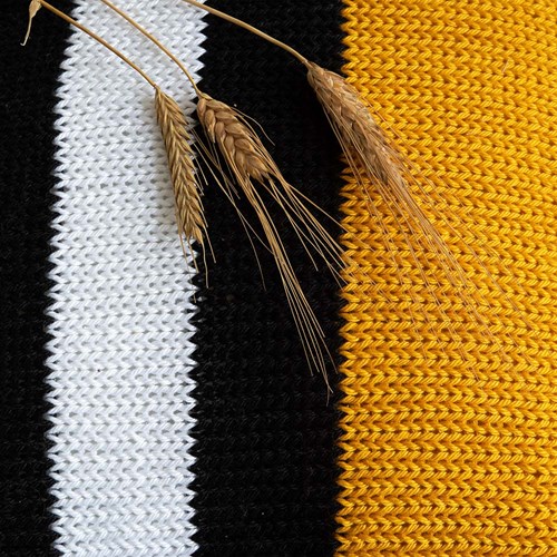 Yarn and Colors Black, White and Bright Comfy Cushion Knitting Kit 015 Mustard-2