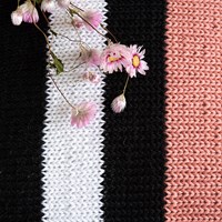 Yarn and Colors Black, White and Bright Comfy Cushion Knitting Kit 047 Old Pink-2
