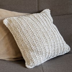 Yarn and Colors Be Gentle Cushion Crochet Kit