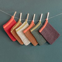 Yarn and Colors Be Gentle Washcloths 024 Chestnut Crochet Kit-3