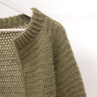 Yarn and Colors Elegant Afternoon Tea Cardigan Crochet Kit XS Olive-2