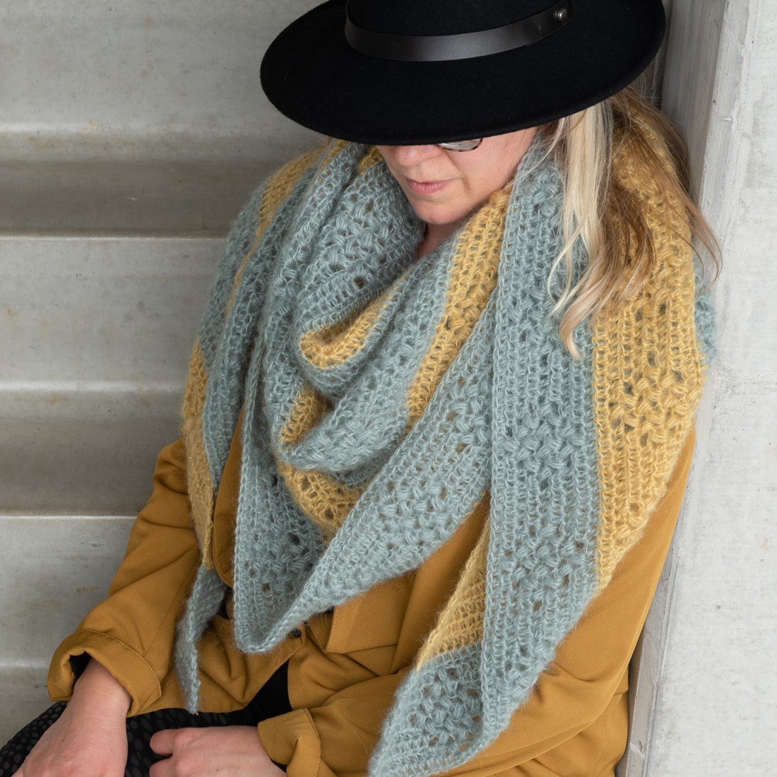 Yarn and Colors Elegant Diamond Bobble Shawl Crochet Kit Yarnplaza