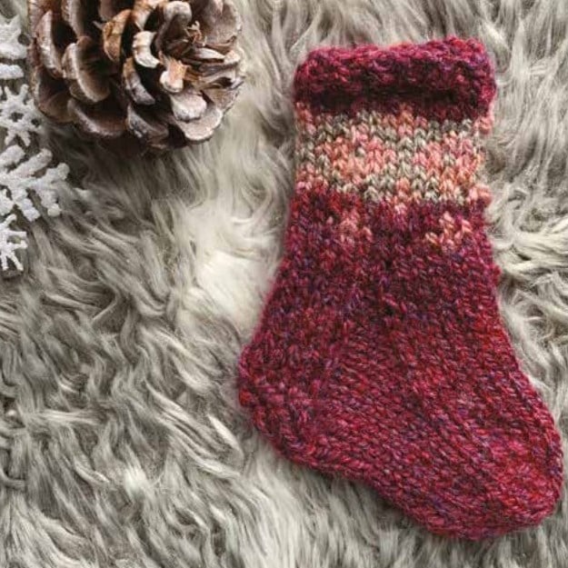 Knitting Pattern Stylecraft Highland Heathers DK No. F084 Christmas  Stocking Advent Calendar