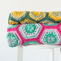 Crochet Pattern Yarn and Colors Flower Hexagon Blanket-3