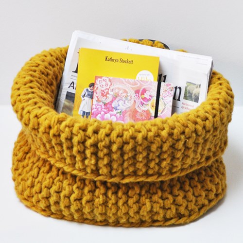 Pattern knitted basket