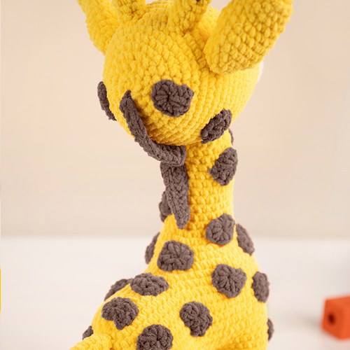 Yarnzoo - Giraffe Gigi Garenpakket - Exclusief Boek