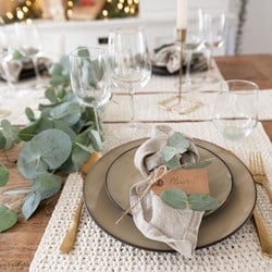 Yarn and Colors Glamorous Table Pads Crochet Kit