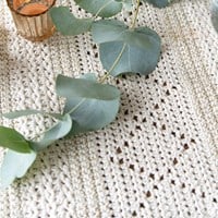 Crochet Pattern Yarn and Colors Glamorous Table Runner-2