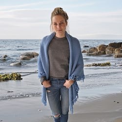 Granite stitch wrap Drops Merino Extra Fine crochet kit