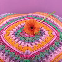 Granny’s Diamond Cushion Crochet Kit 052 Orchid-2