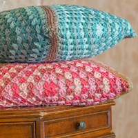 Granny’s Shiny Cushion Crochet Kit 073 Jade Gravel-3