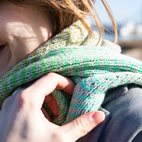 Stripes Scarf Degradé Knit kit 001 Green-2