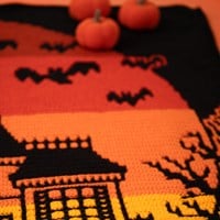 Little Green Feather - Haunted Hilltop Horror House Spooky Vintage Colorway Haakpakke