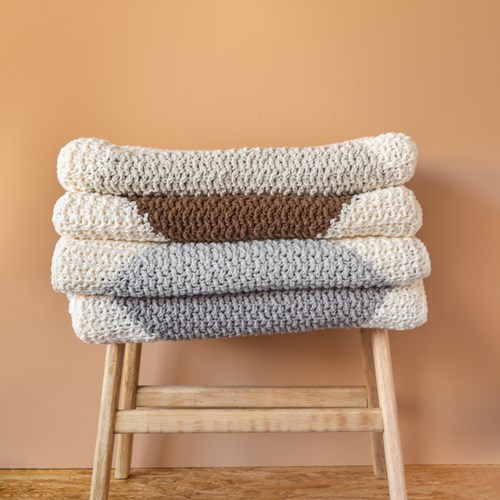 Haakpatroon Yarn and Colors Harlequin Blanket