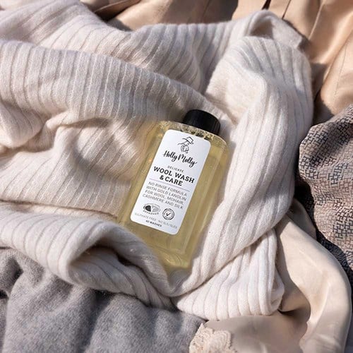 Holly Molly Delicate Wool Detergent 300ml-2