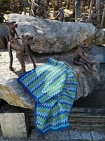 One Skein of Love Hush Blanket Crochet- and Yarn Kit-2