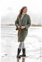 Knitting Pattern Nuvoletta Raglan Coat
