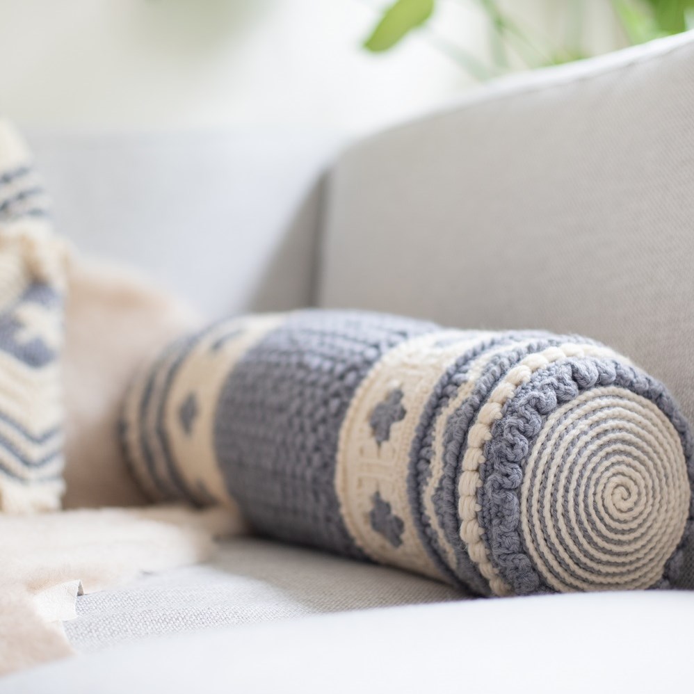 Roll cushion deals